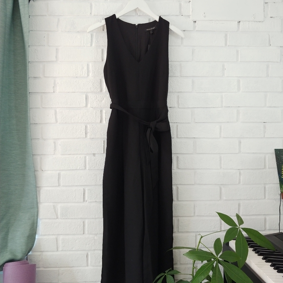 Banana Republic Black V-Neck Jumpsuit - Picture 2 of 5
